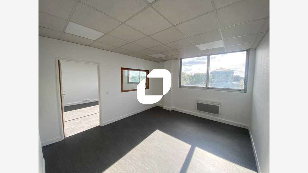 A louer Bureaux 245m² Conflans sainte honorine