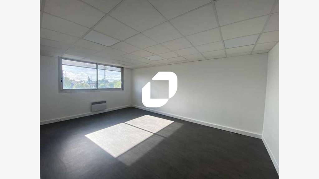 A louer Bureaux 245m² Conflans sainte honorine