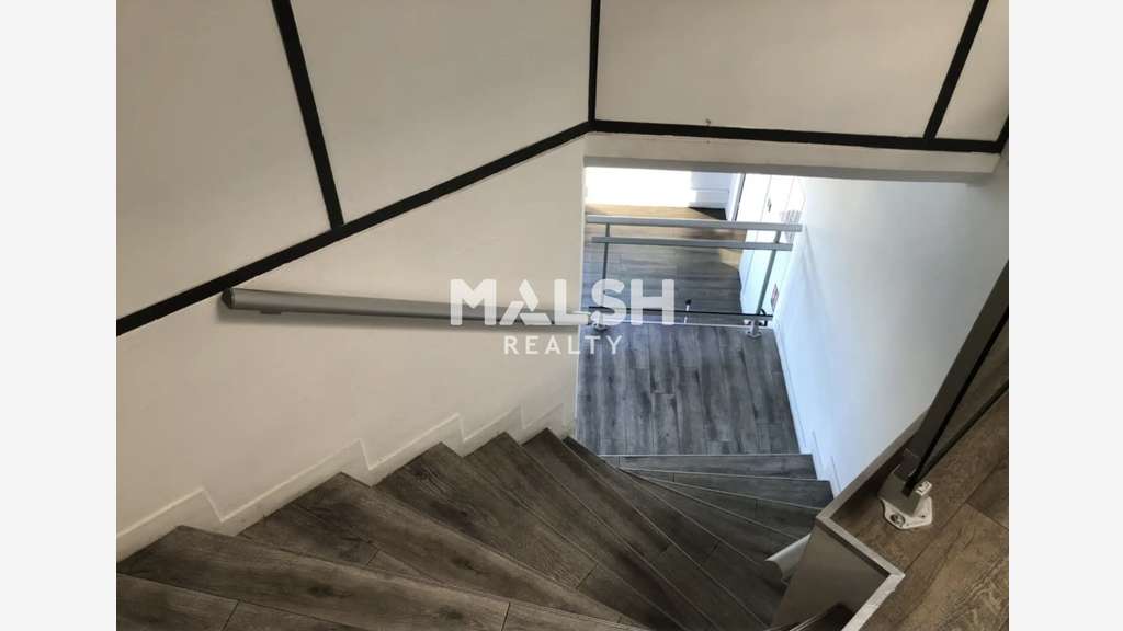 A louer bureaux 275m² à Corbas proche A46
