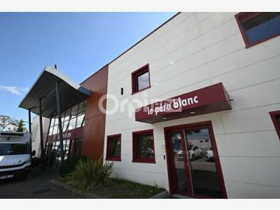 Bureaux à louer 137m² à Corbas