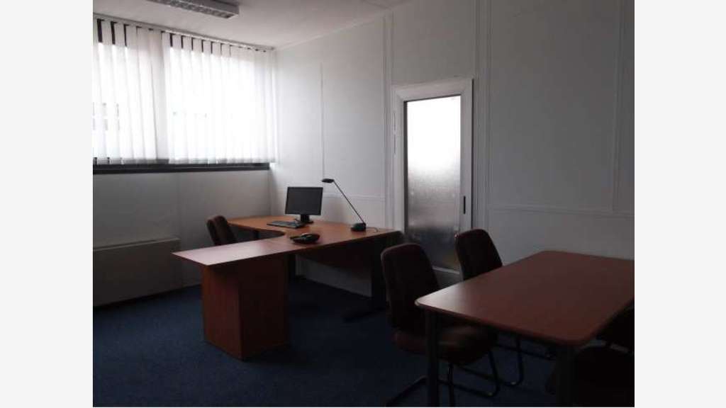 Location de bureaux divisibles d'une surface de