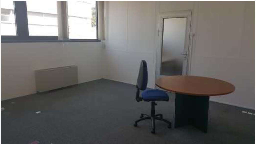 Location de bureaux divisibles d'une surface de