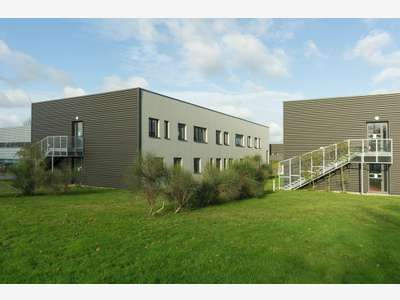 À louer bureaux de 20 à 100m² et ateliers Couëron