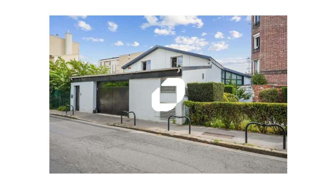 A louer Bureaux 393m² Courbevoie