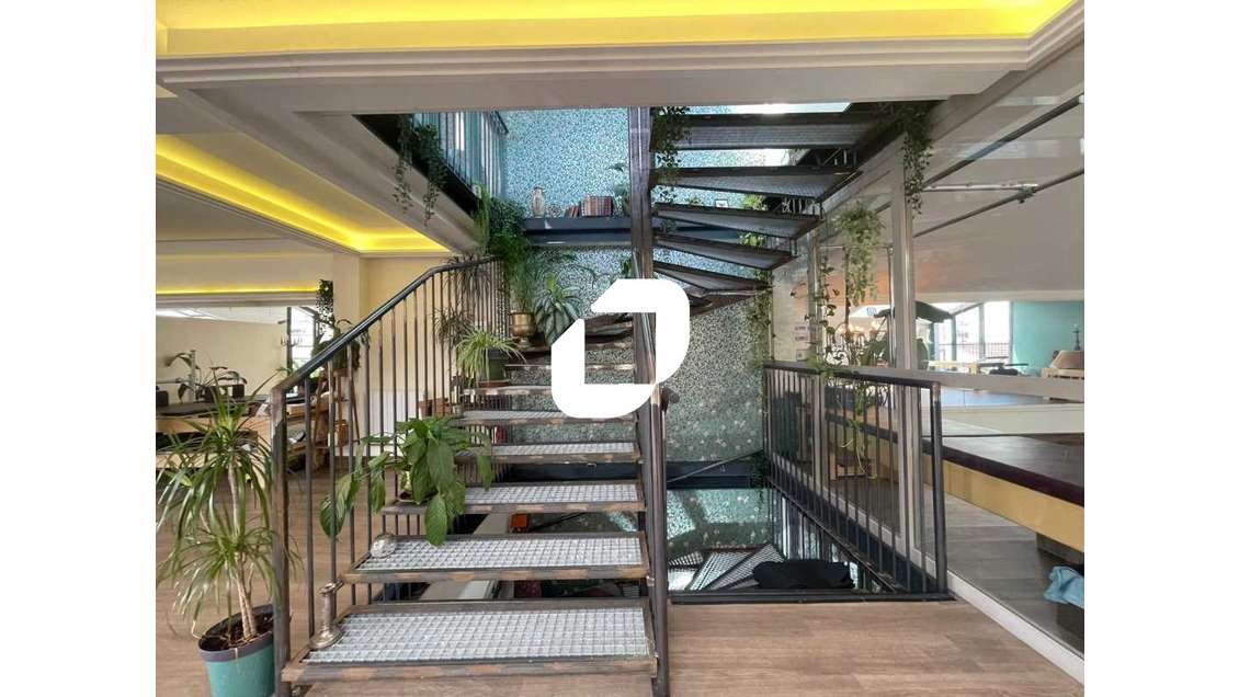 A louer Bureaux 257m² Courbevoie