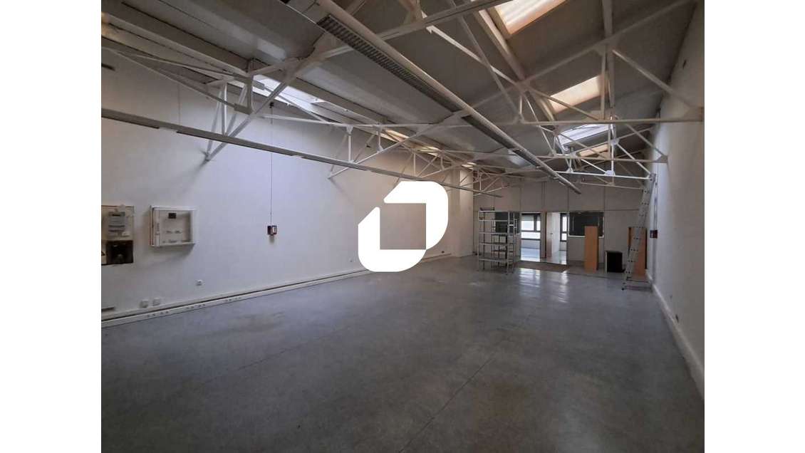 A louer Bureaux 134m² Courbevoie