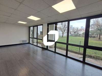 A louer Bureaux 114m² Courbevoie