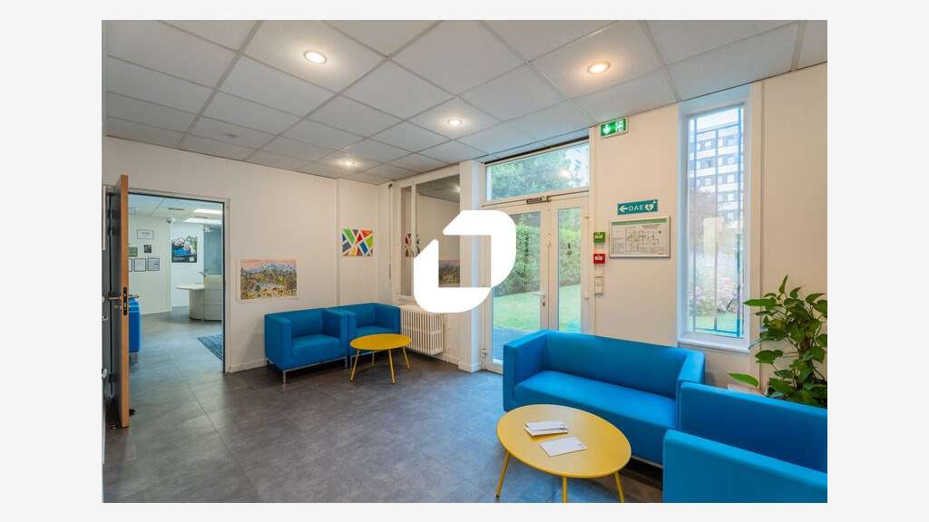 A louer Bureaux 338m² Courbevoie