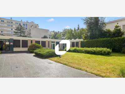 A louer Bureaux 338m² Courbevoie