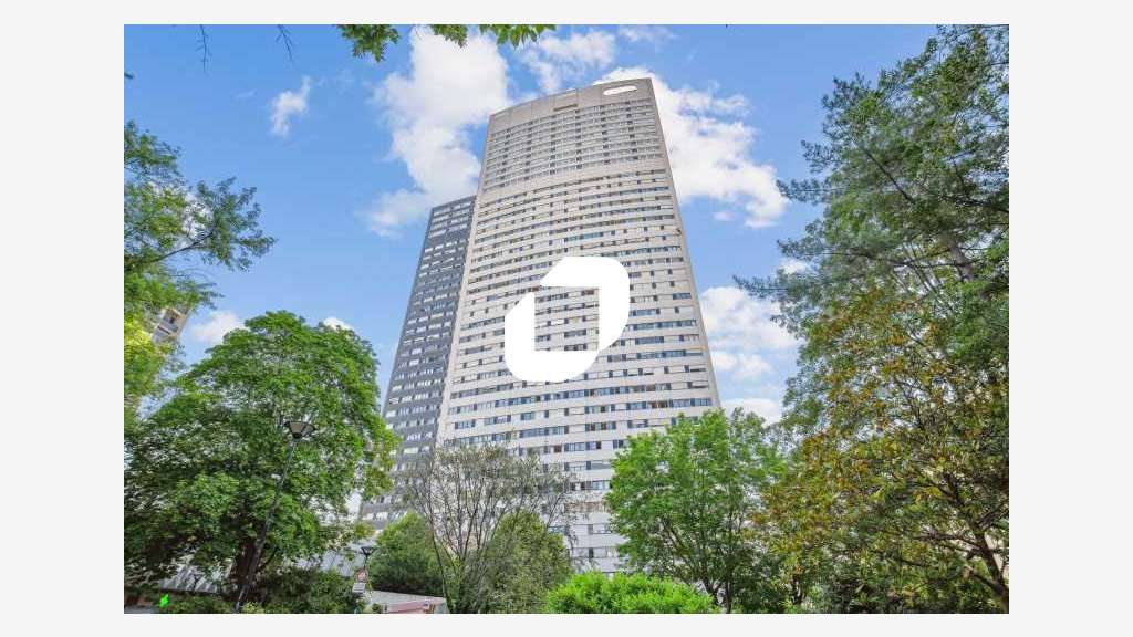 A louer Bureaux 242m² Courbevoie