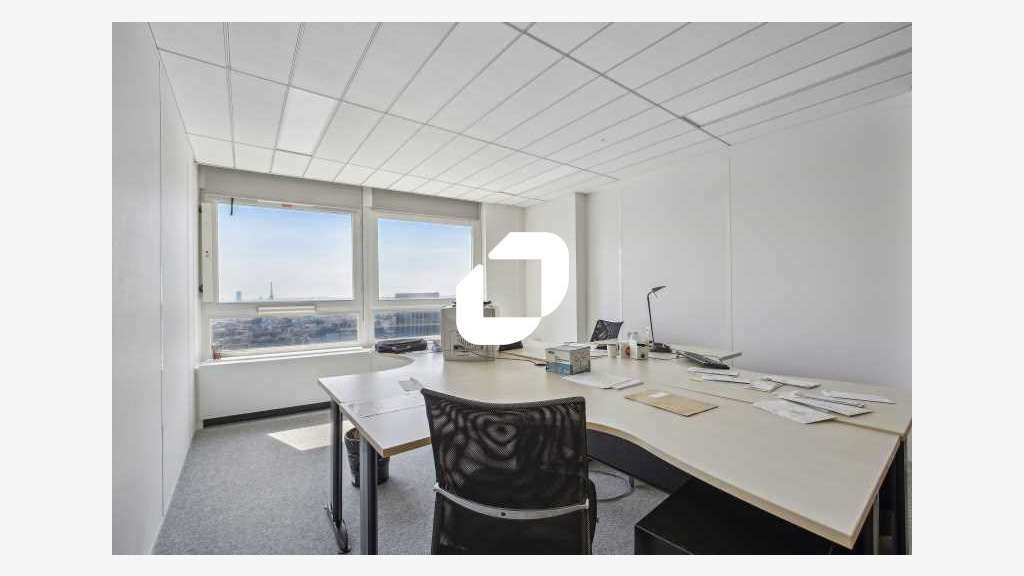 A louer Bureaux 242m² Courbevoie