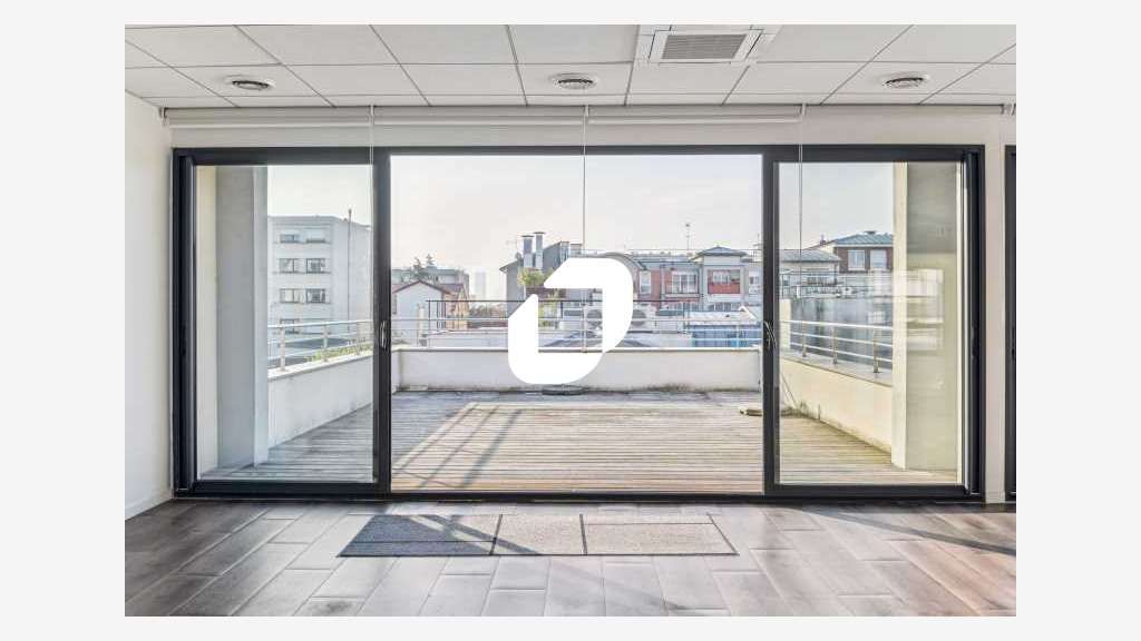 A louer Bureaux 500m² Courbevoie
