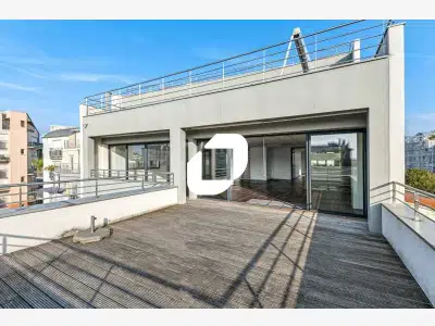 A louer Bureaux 500m² Courbevoie