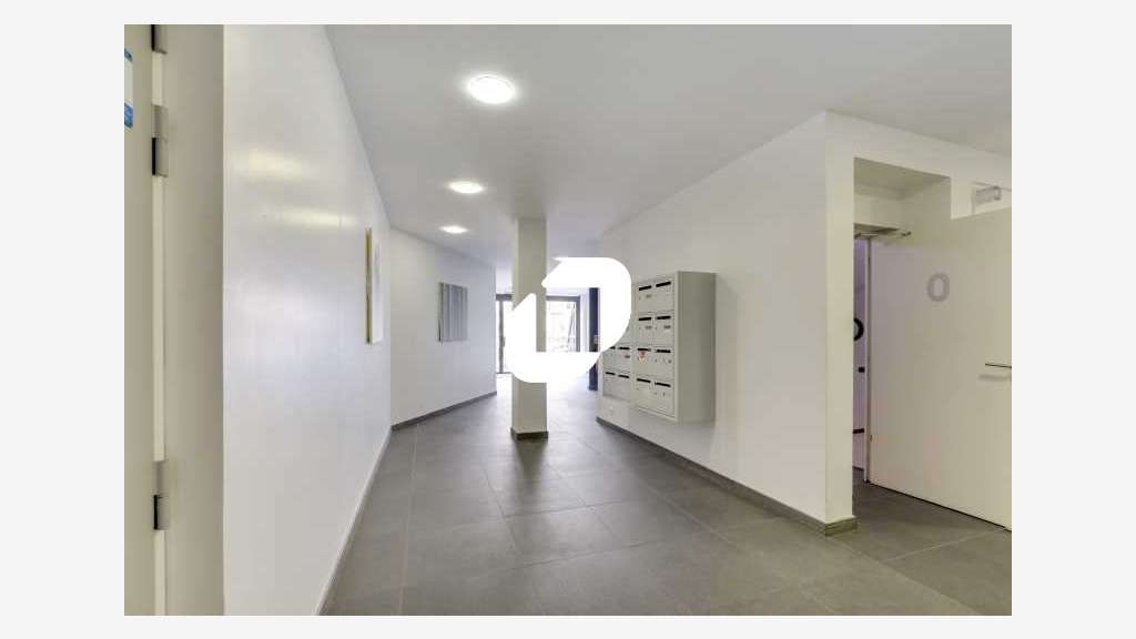 A louer Bureaux 232m² Courbevoie