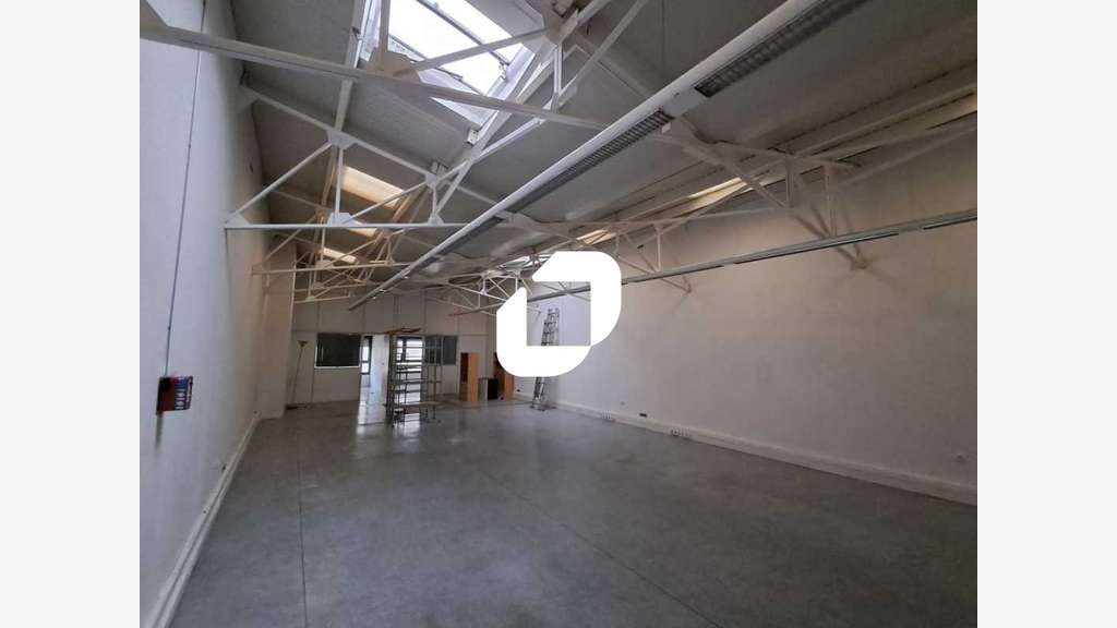 A louer Bureaux 134m² Courbevoie