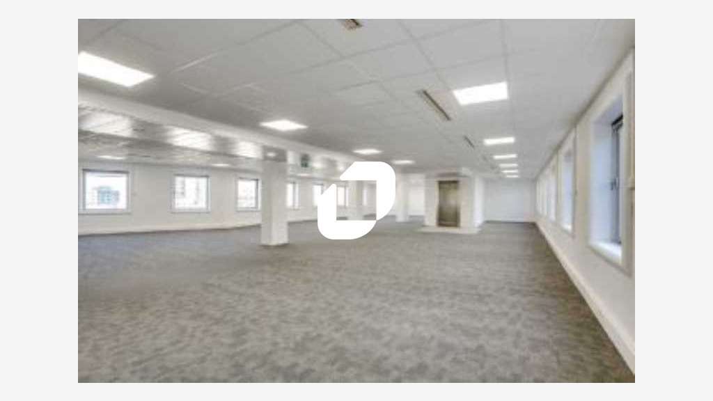 A louer Bureaux 4697m² Courbevoie la defense