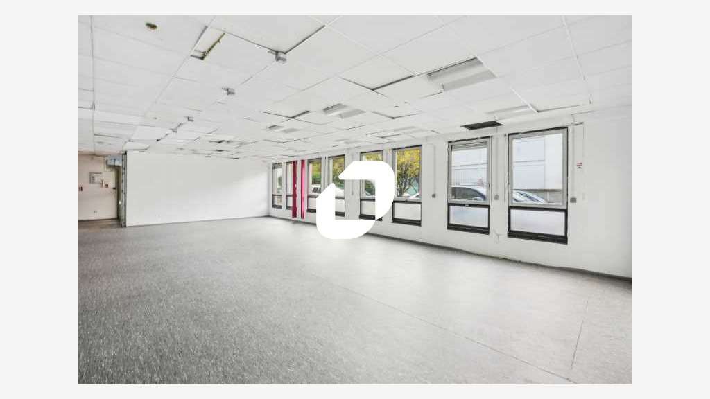 A louer Bureaux 320m² Courbevoie