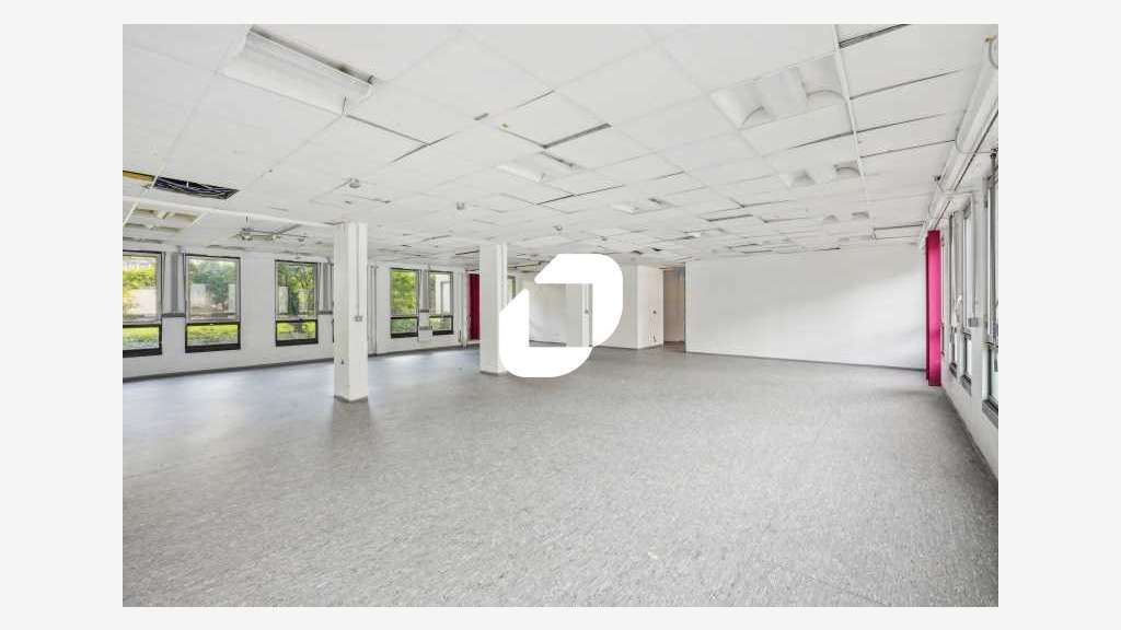 A louer Bureaux 320m² Courbevoie