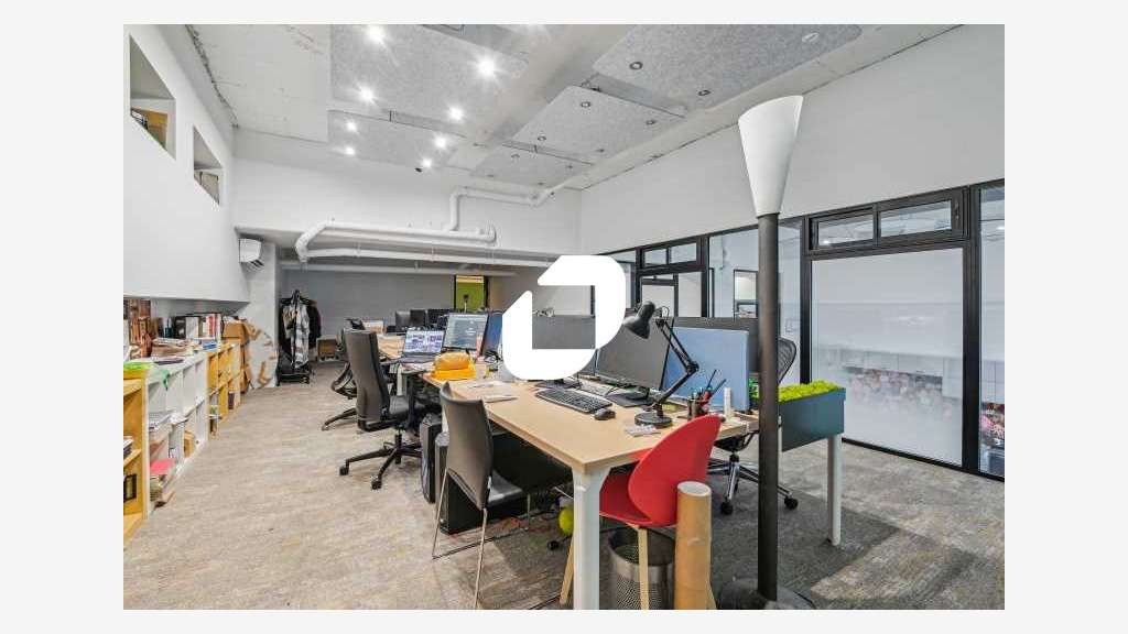 A louer Bureaux 346m² Courbevoie