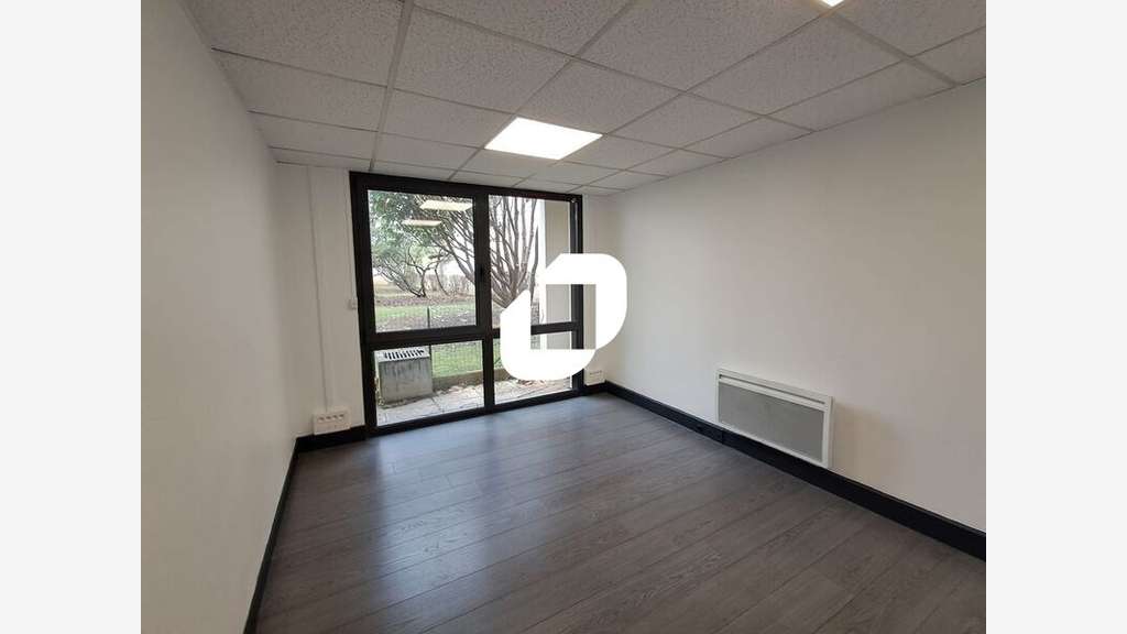A louer Bureaux 114m² Courbevoie