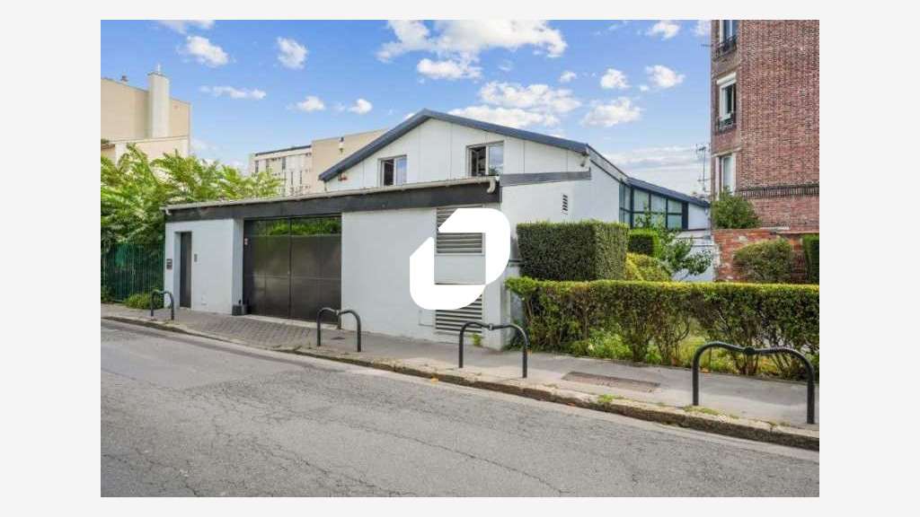 A louer Bureaux 320m² Courbevoie