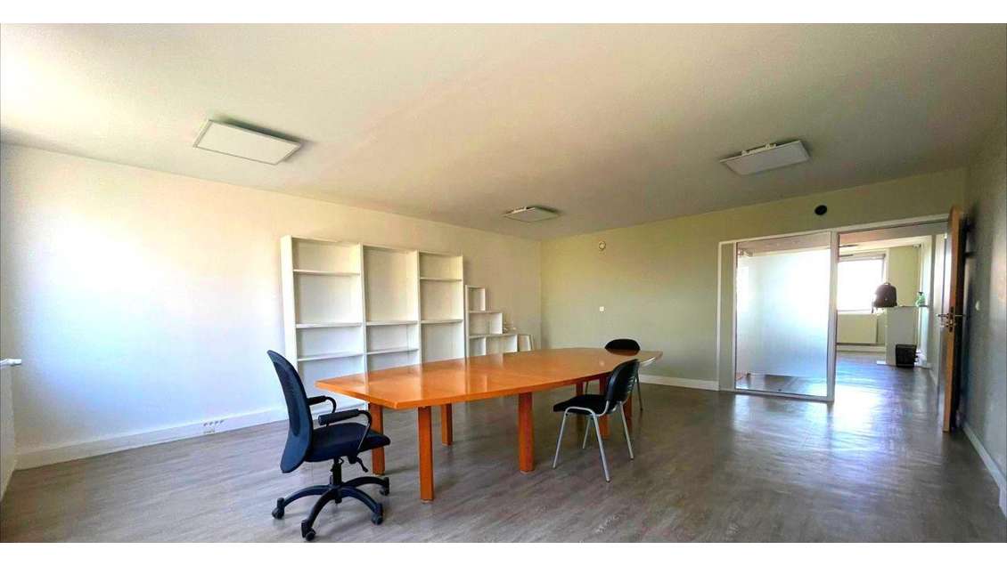 Location bureaux de 179m² à Evry-Courcouronnes