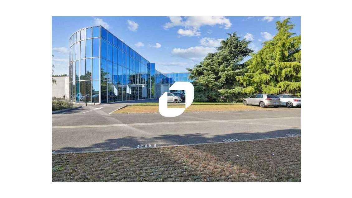 A louer Bureaux 405m² Evry courcouronnes