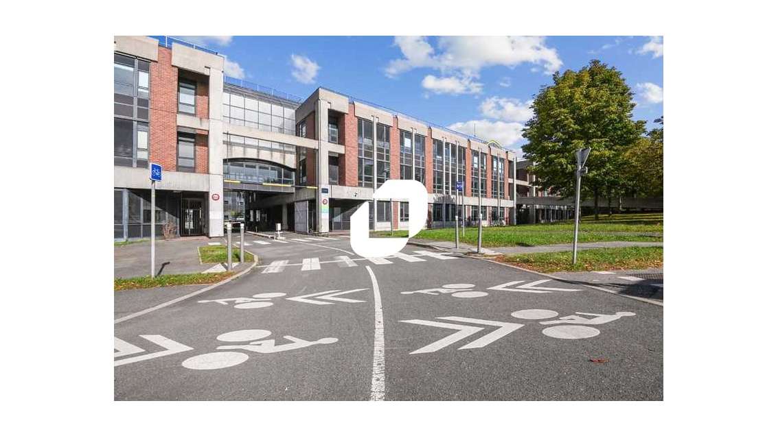A louer Bureaux 500m² Evry courcouronnes