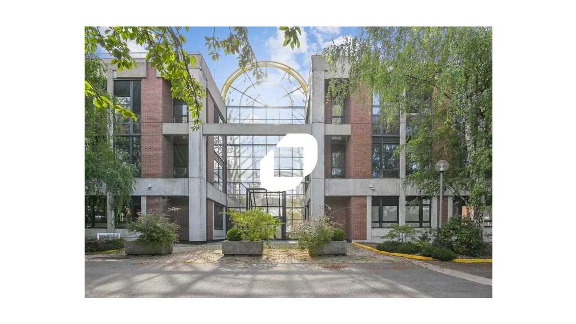 A louer Bureaux 1000m² Evry courcouronnes