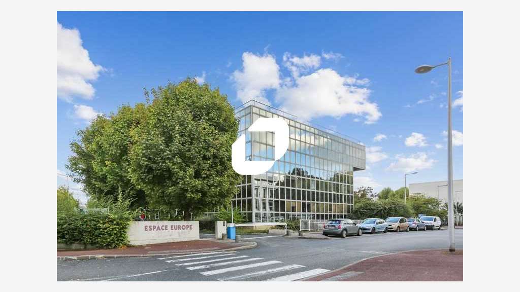 A louer Bureaux 1060m² Evry courcouronnes