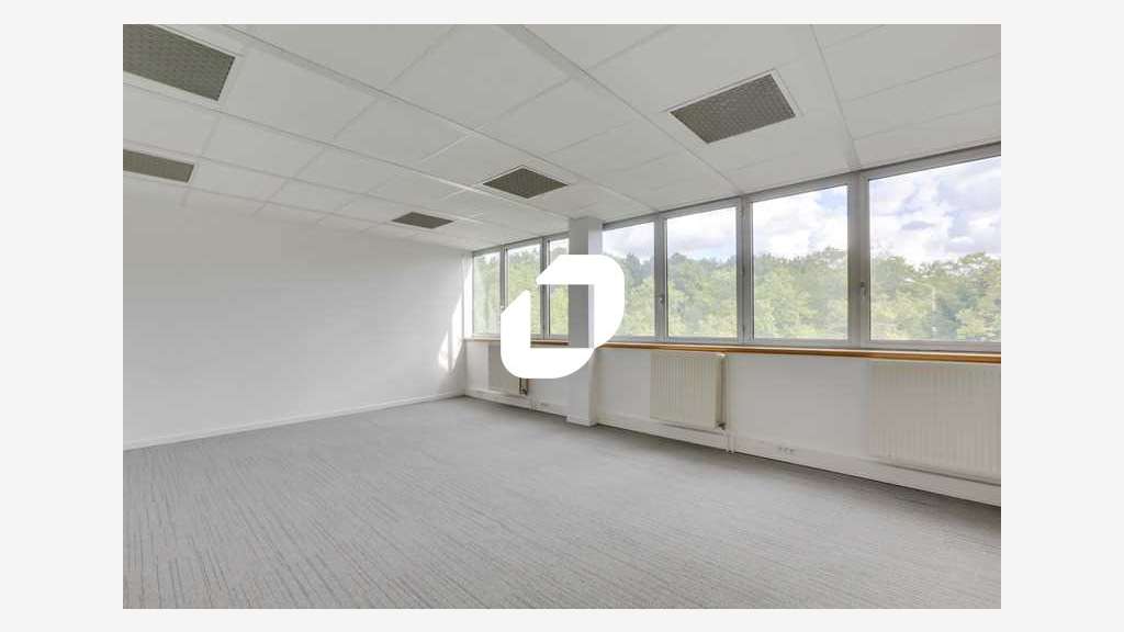 A louer Bureaux 1060m² Evry courcouronnes
