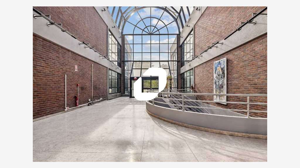 A louer Bureaux 2000m² Evry courcouronnes