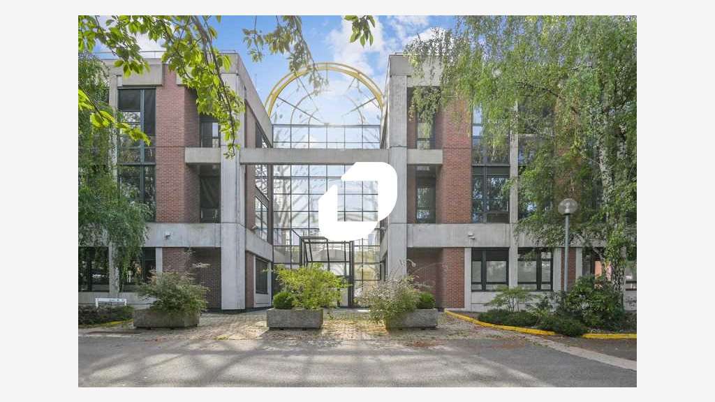 A louer Bureaux 2000m² Evry courcouronnes