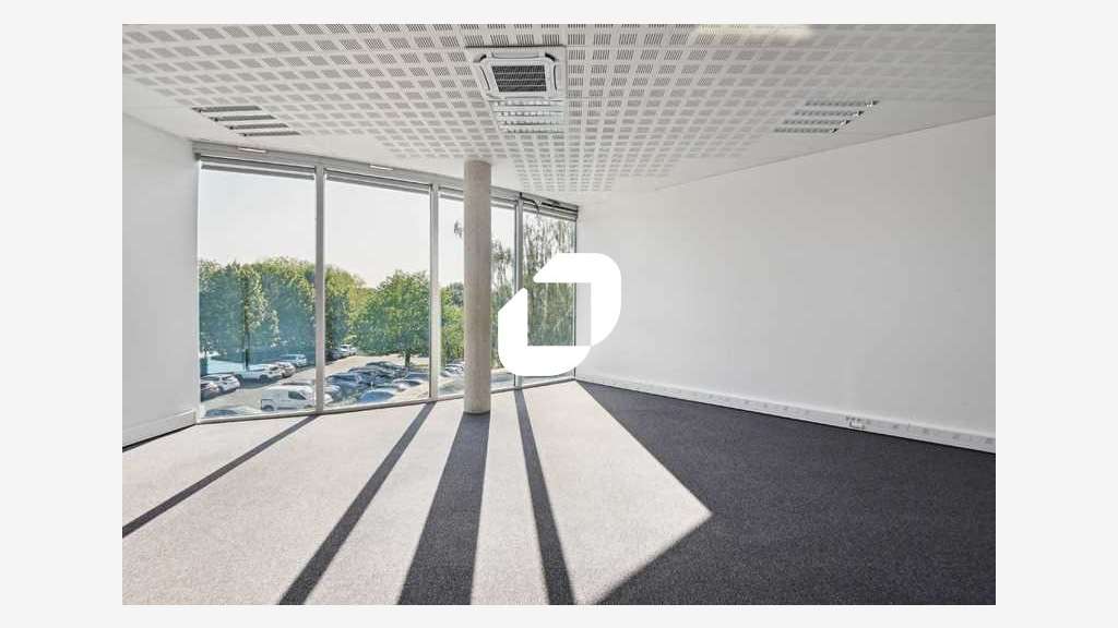 A louer Bureaux 438m² Evry courcouronnes