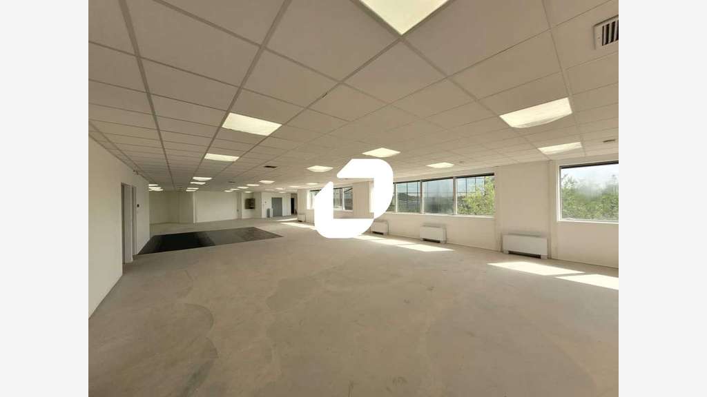 A louer Bureaux 350m² Evry courcouronnes