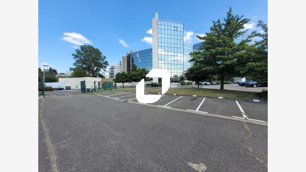 A louer Bureaux 350m² Evry courcouronnes