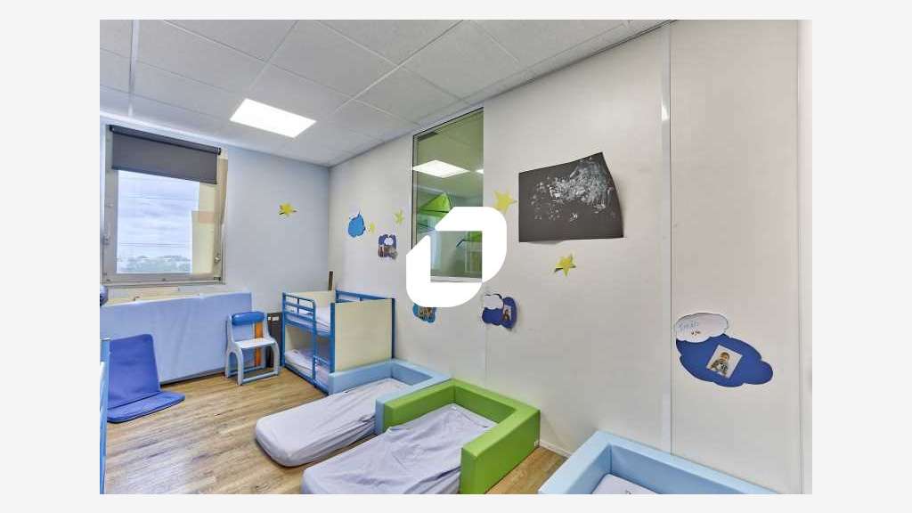 A louer Bureaux 221m² Evry courcouronnes
