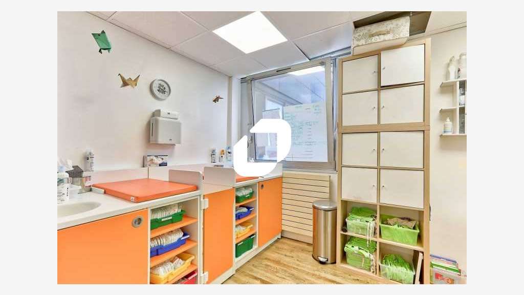 A louer Bureaux 221m² Evry courcouronnes