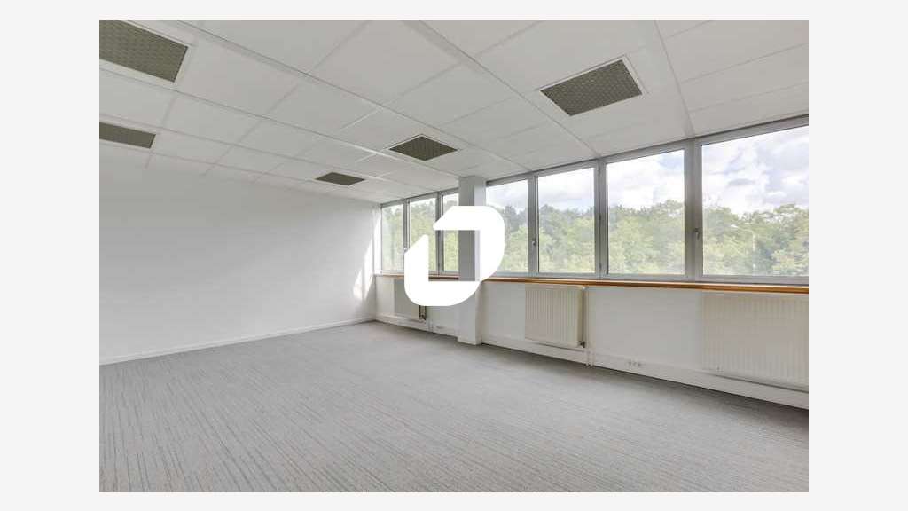 A louer Bureaux 1060m² Evry courcouronnes