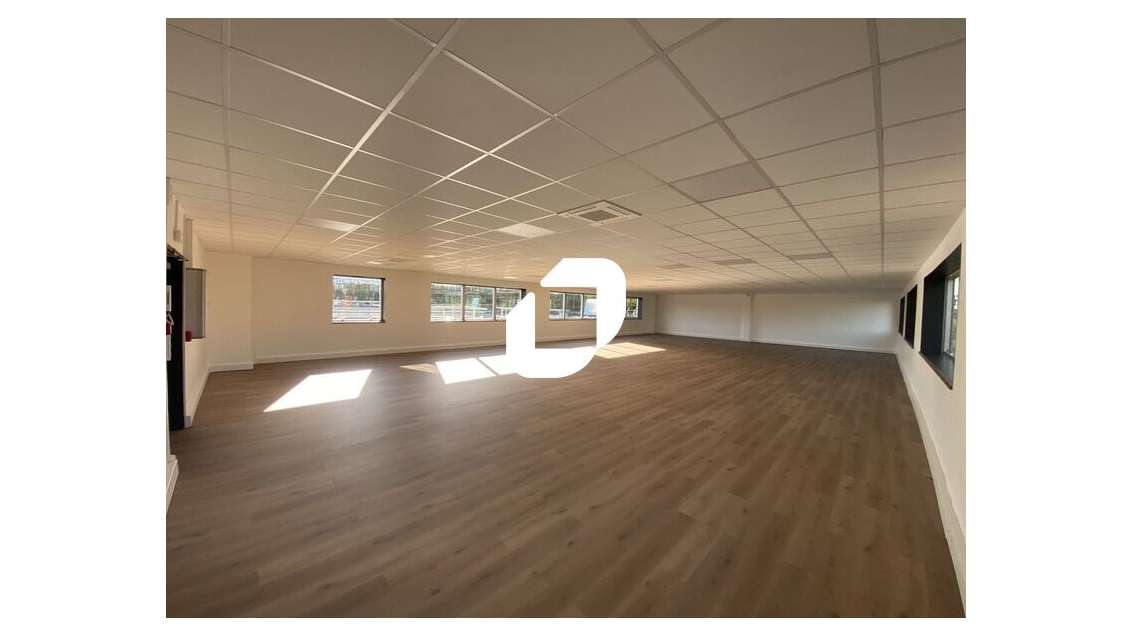 A louer Bureaux 239m² Cergy