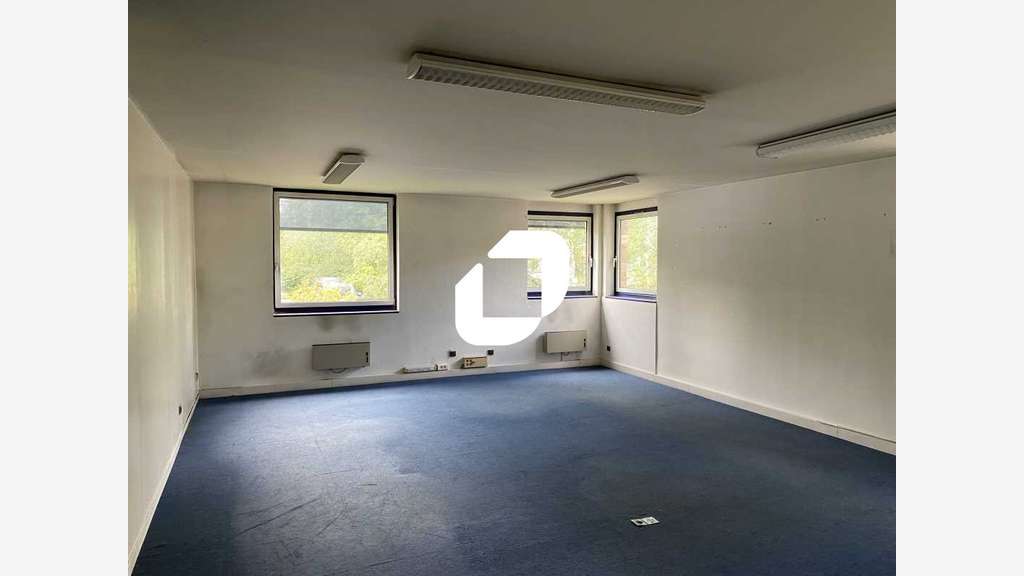 A louer Bureaux 300m² Cergy