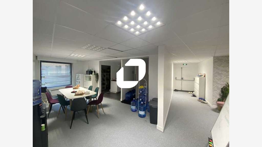 A louer Bureaux 443m² Cergy