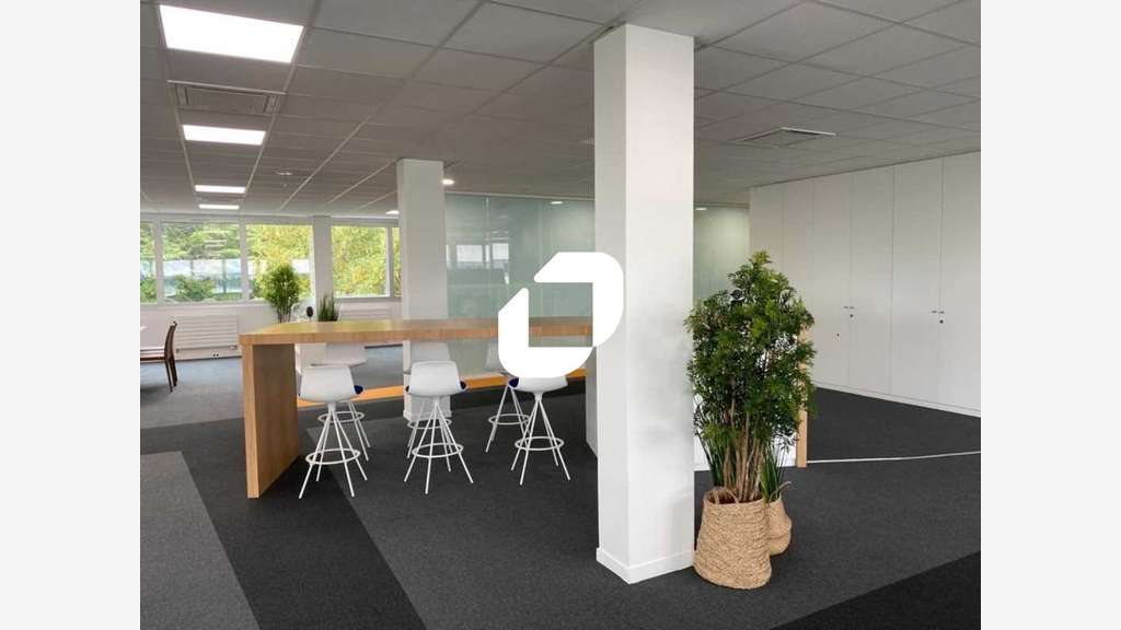 A louer Bureaux 522m² Cergy