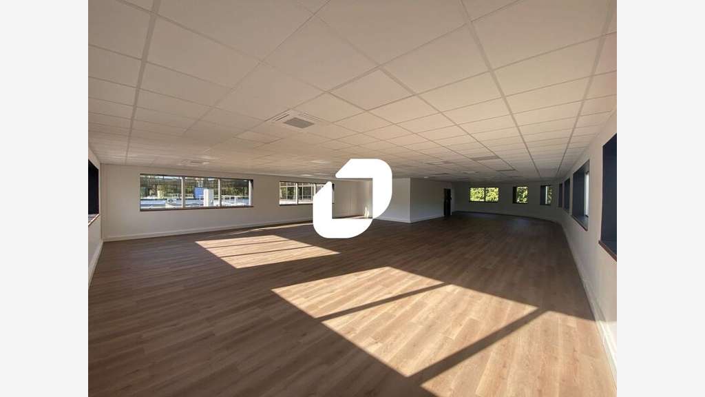 A louer Bureaux 459m² Cergy