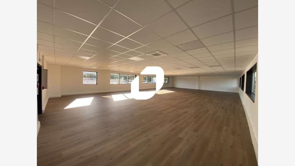 A louer Bureaux 459m² Cergy