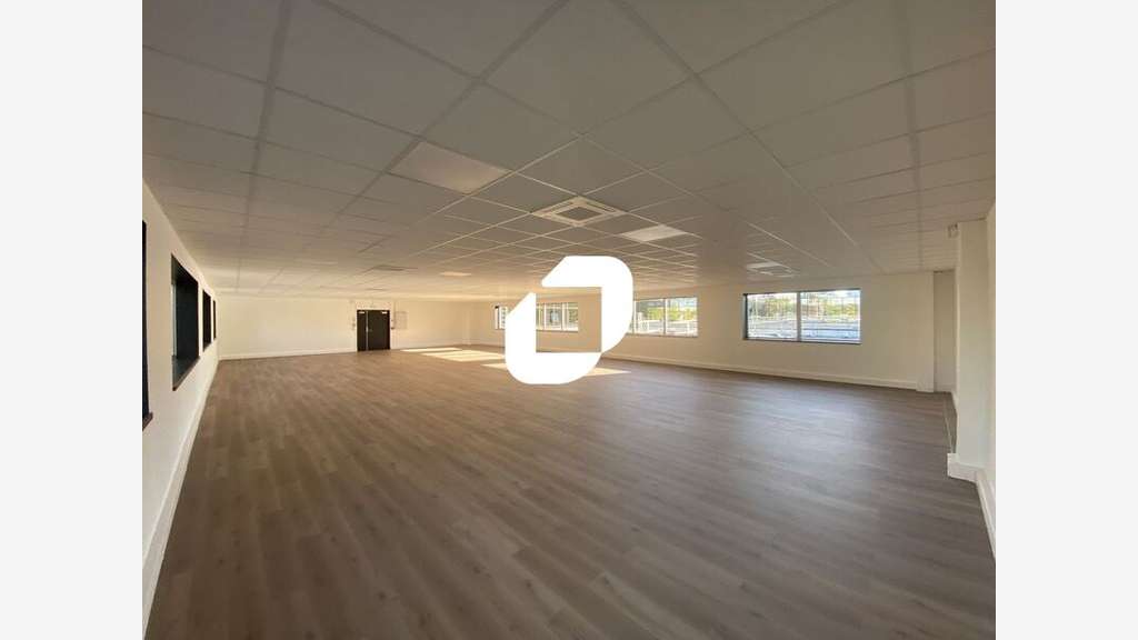 A louer Bureaux 239m² Cergy
