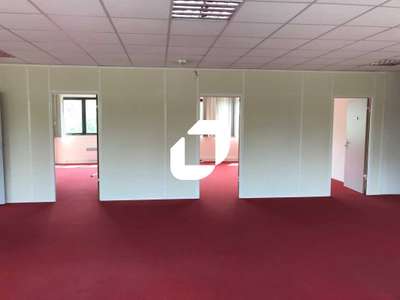 A louer Bureaux 80m² Cergy