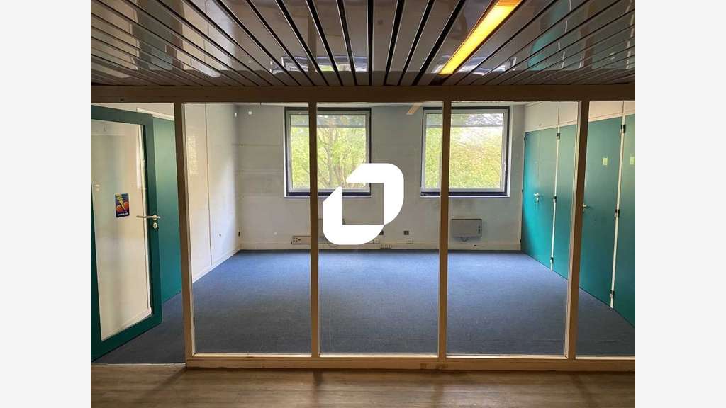 A louer Bureaux 368m² Cergy