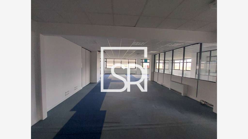 Bureaux 415m² R+1 à louer à Cournon C.A. Zénith