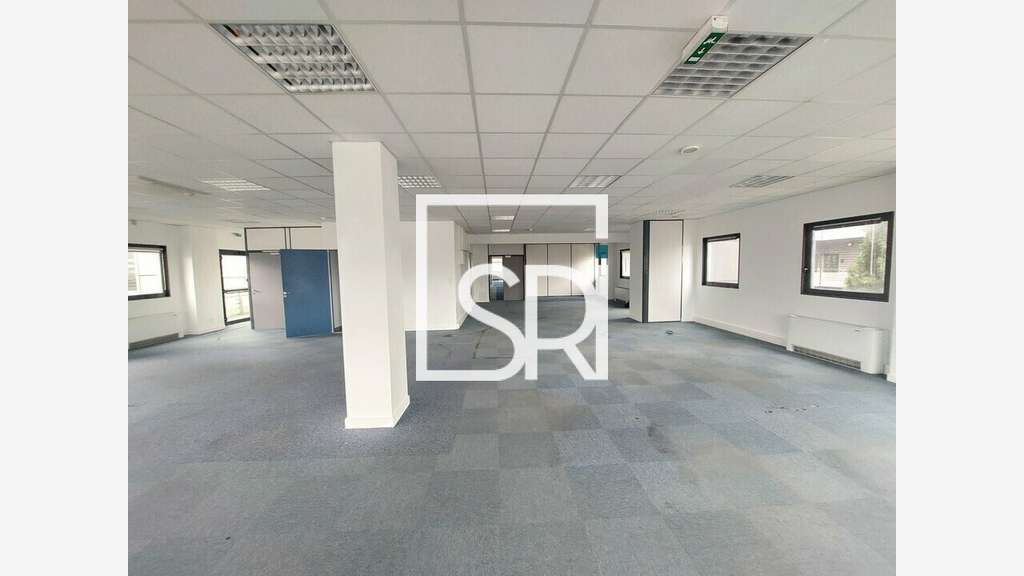 Bureaux 415m² R+1 à louer à Cournon C.A. Zénith